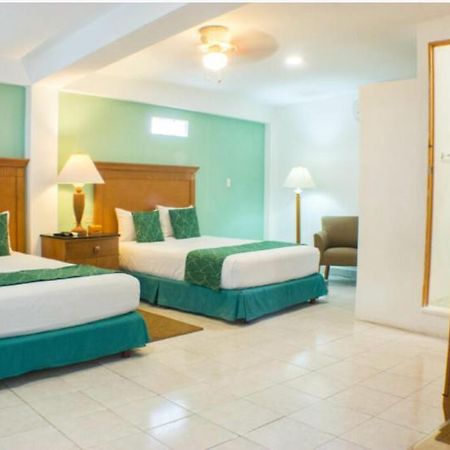 Hotel Central Station Тулум Экстерьер фото